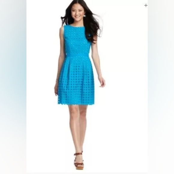 Loft Ann Taylor Elegant Aqua Blue Green Eyelet Sleeveless Dress Size 6 - Picture 1 of 9